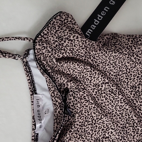 Madden Girl Leopard Print Women's Top - Picture 2 of 5